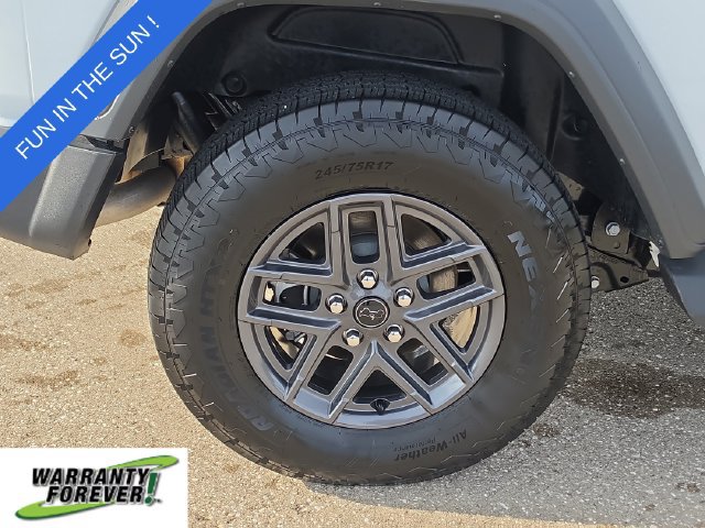 Used 2025 Jeep Wrangler Sport AWD/4WD image 5