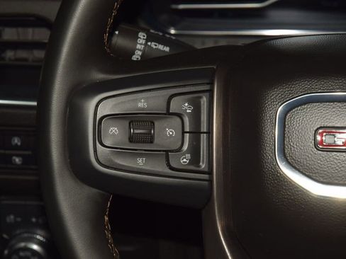 Used 2024 GMC Yukon AT4 w/ AT4 Premium Package AWD/4WD image 39