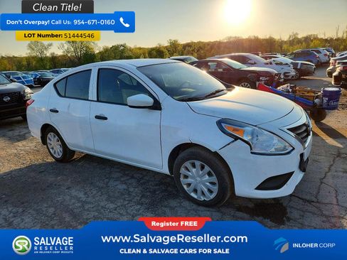 Used 2019 Nissan Versa S FWD image 5