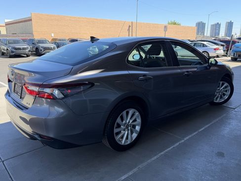 Used 2021 Toyota Camry LE image 4