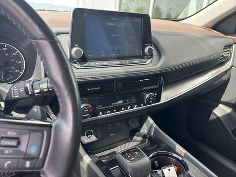 Used 2021 Nissan Rogue SV w/ Premium Package AWD/4WD image 9