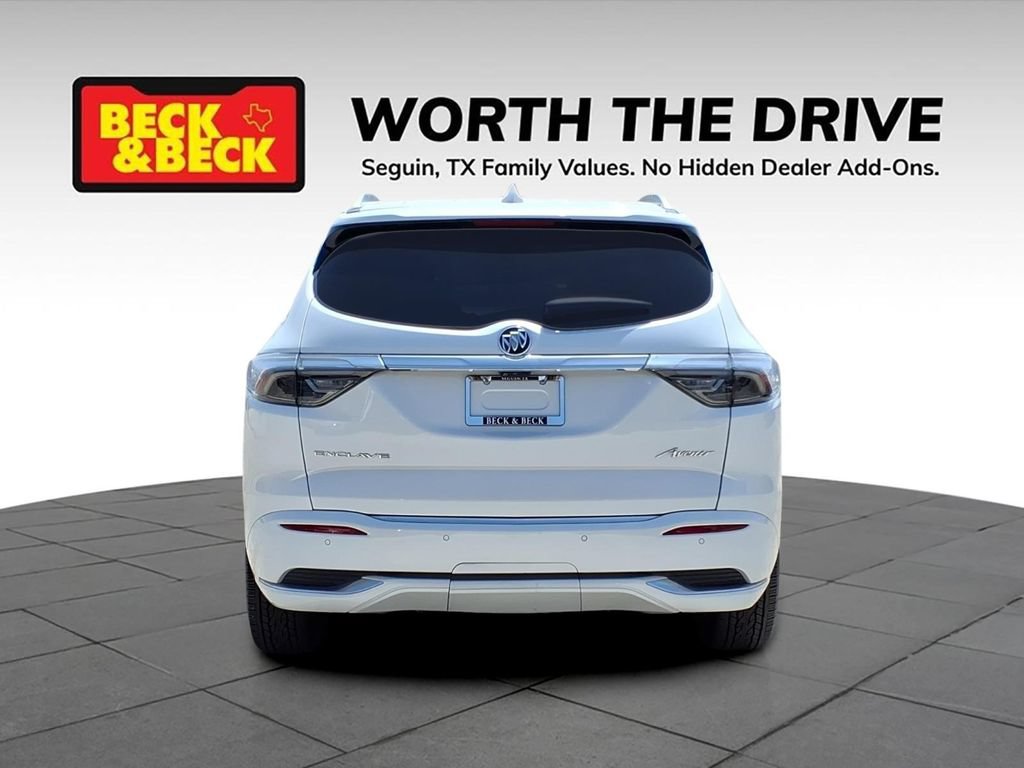 Used 2022 Buick Enclave Avenir w/ Avenir Technology Package FWD image 6
