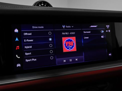 Certified 2026 Porsche Cayenne E-Hybrid AWD/4WD image 37