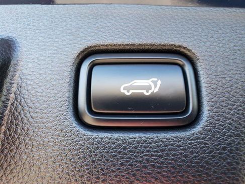 Certified 2024 Kia Seltos SX w/ SX Sunroof Package AWD/4WD image 12