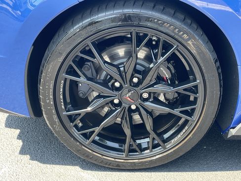 Used 2023 Chevrolet Corvette Stingray Premium Cpe w/ Z51 Performance Package RWD image 37