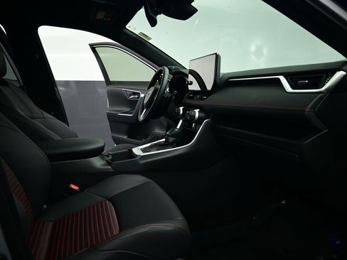 Used 2025 Toyota RAV4 XSE image 26