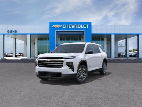 New 2026 Chevrolet Traverse LT w/ Driver Confidence Package FWD image 8
