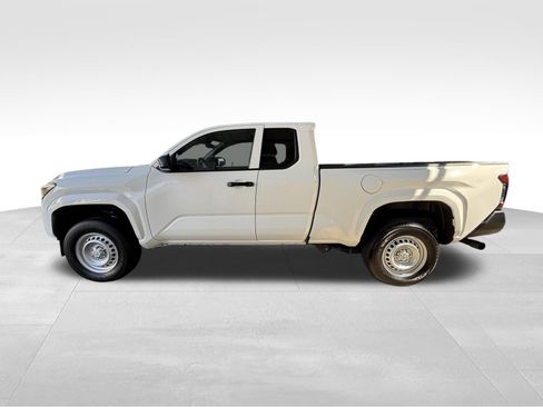 Used 2025 Toyota Tacoma SR RWD image 9