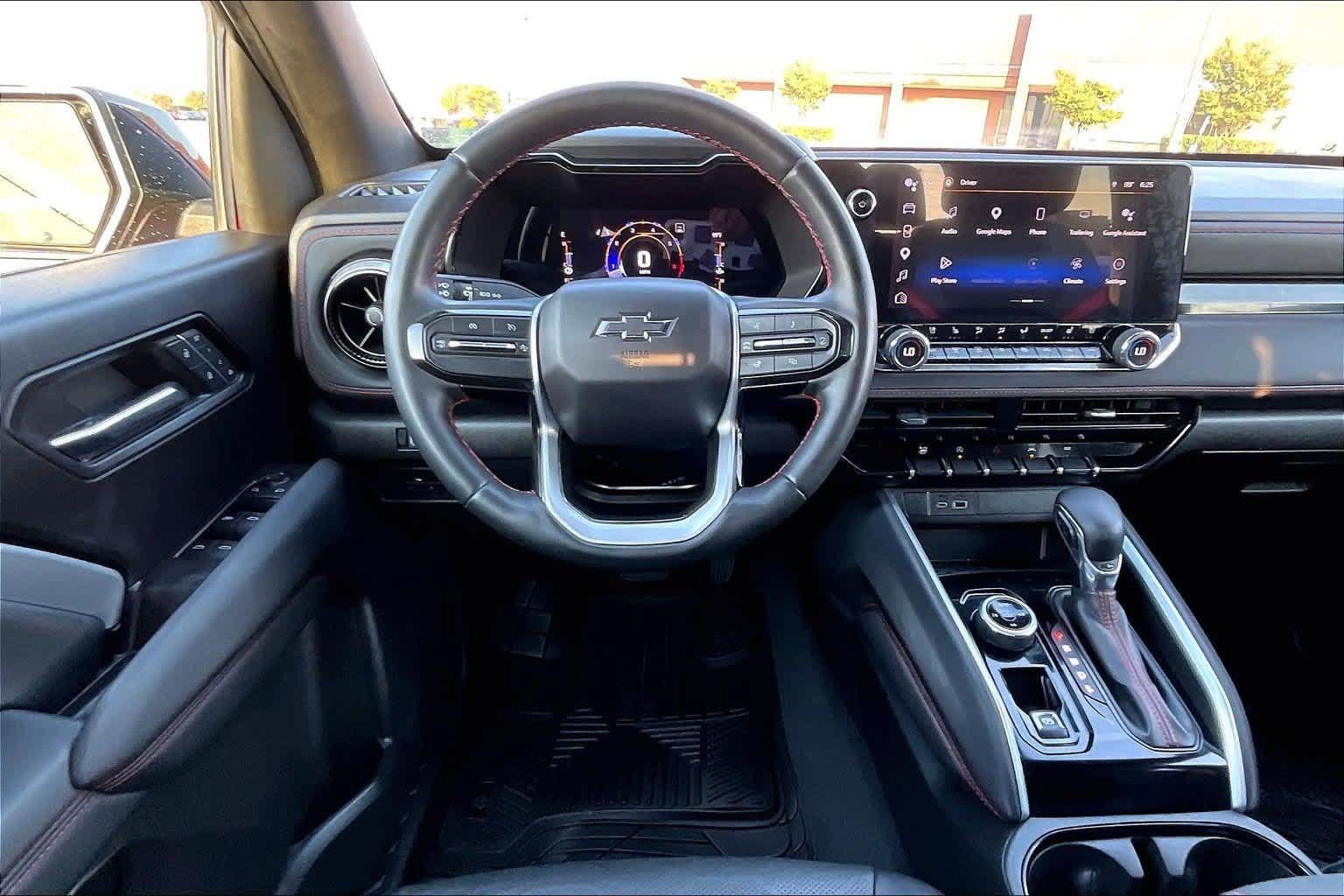Used 2023 Chevrolet Colorado Z71 w/ Z71 Convenience Package 2 AWD/4WD image 14