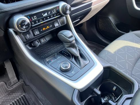 Used 2024 Toyota RAV4 XLE w/ Convenience Package AWD/4WD image 19