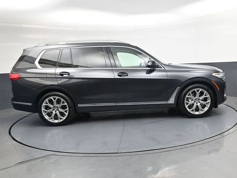 Used 2022 BMW X7 xDrive40i w/ Executive Package AWD/4WD image 3