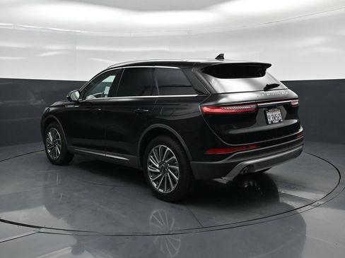 Used 2023 Lincoln Corsair Reserve w/ Equipment Group 201A FWD image 6
