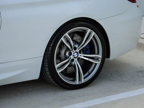 Used 2012 BMW M6 Convertible RWD image 6