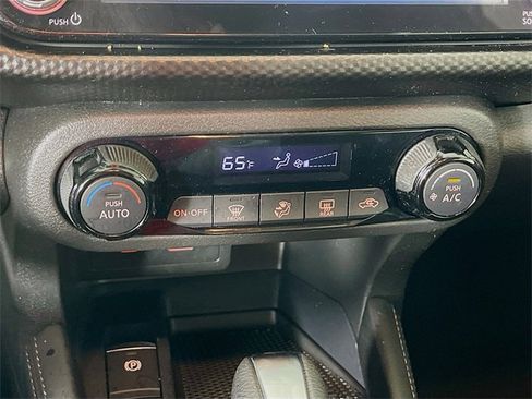 Used 2022 Nissan Kicks SV image 16