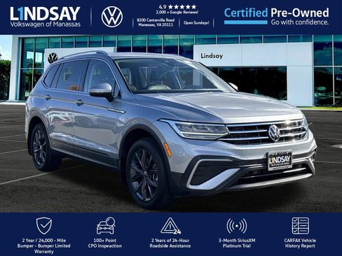 Certified 2022 Volkswagen Tiguan SE image 1