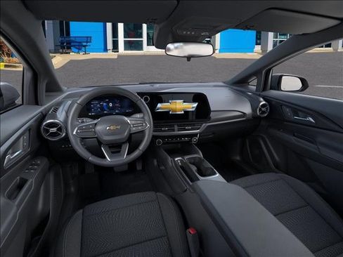 New 2026 Chevrolet Equinox EV LT image 15