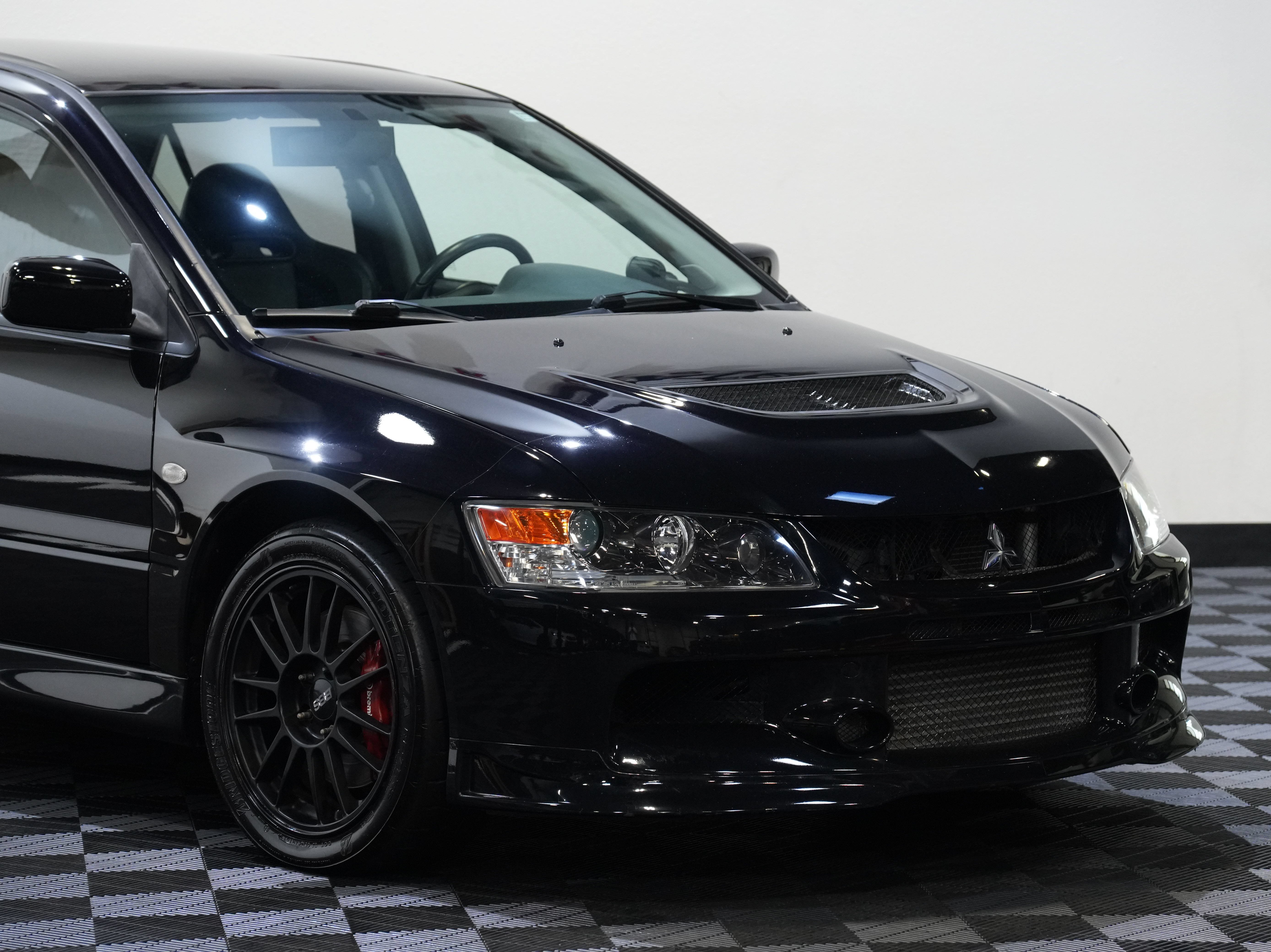 Used 2006 Mitsubishi Lancer Evolution AWD/4WD image 9