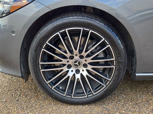 New 2025 Mercedes-Benz C 300 Sedan image 11