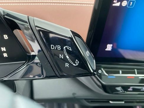 Used 2022 Volkswagen ID.4 Pro S image 23