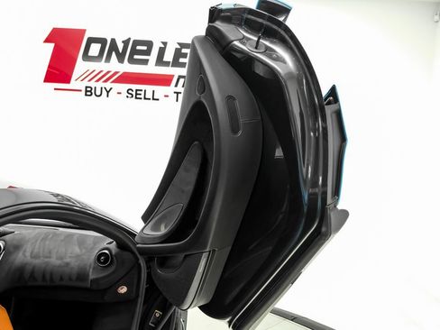 Used 2019 McLaren 600LT RWD image 35