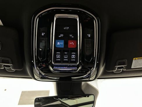 Used 2022 Jeep Grand Cherokee L Overland image 28