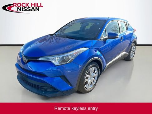 Used 2019 Toyota C-HR LE image 3