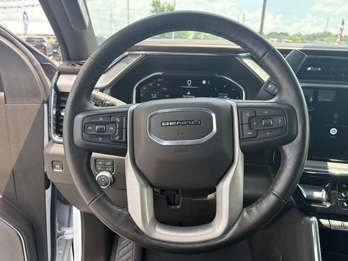 Used 2025 GMC Sierra 2500 Denali w/ Denali Reserve Package AWD/4WD image 23