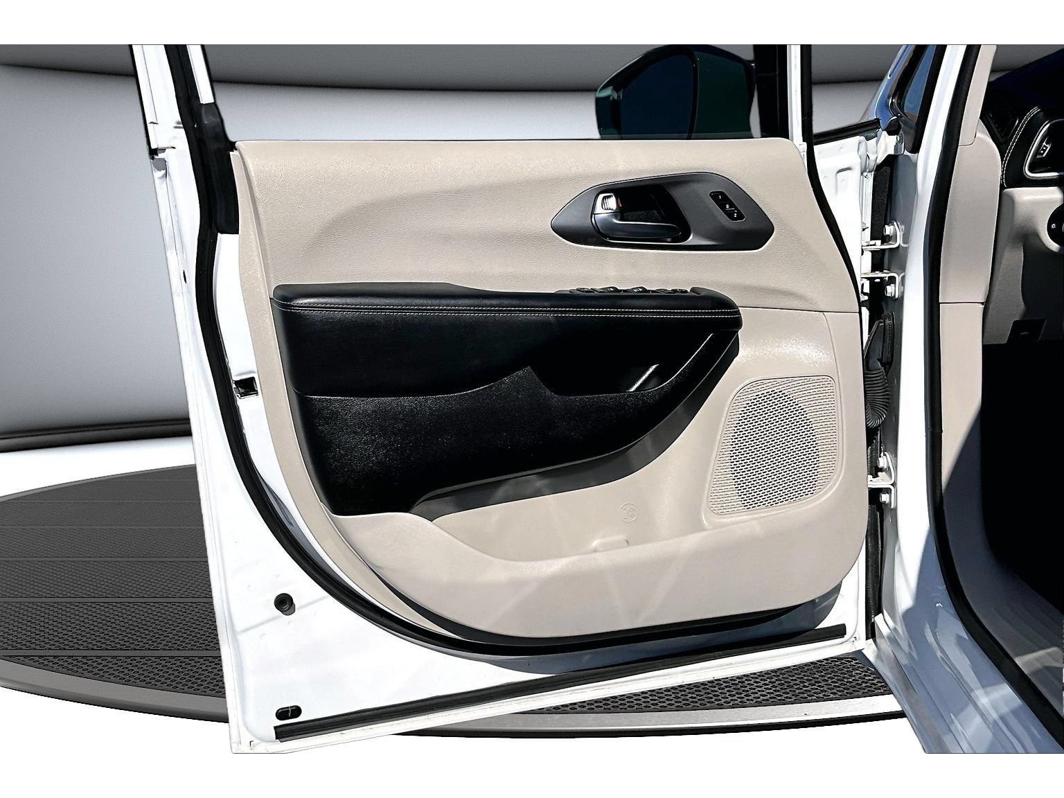 Certified 2022 Chrysler Pacifica Touring-L FWD image 32