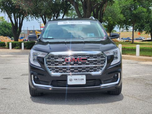Used 2024 GMC Terrain Denali w/ Denali Premium Package AWD/4WD image 32