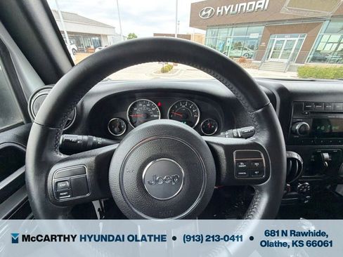 Used 2018 Jeep Wrangler Unlimited Sport S AWD/4WD image 6