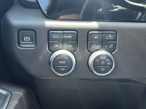 Used 2024 GMC Sierra 1500 SLT w/ SLT Premium Plus Package AWD/4WD image 27