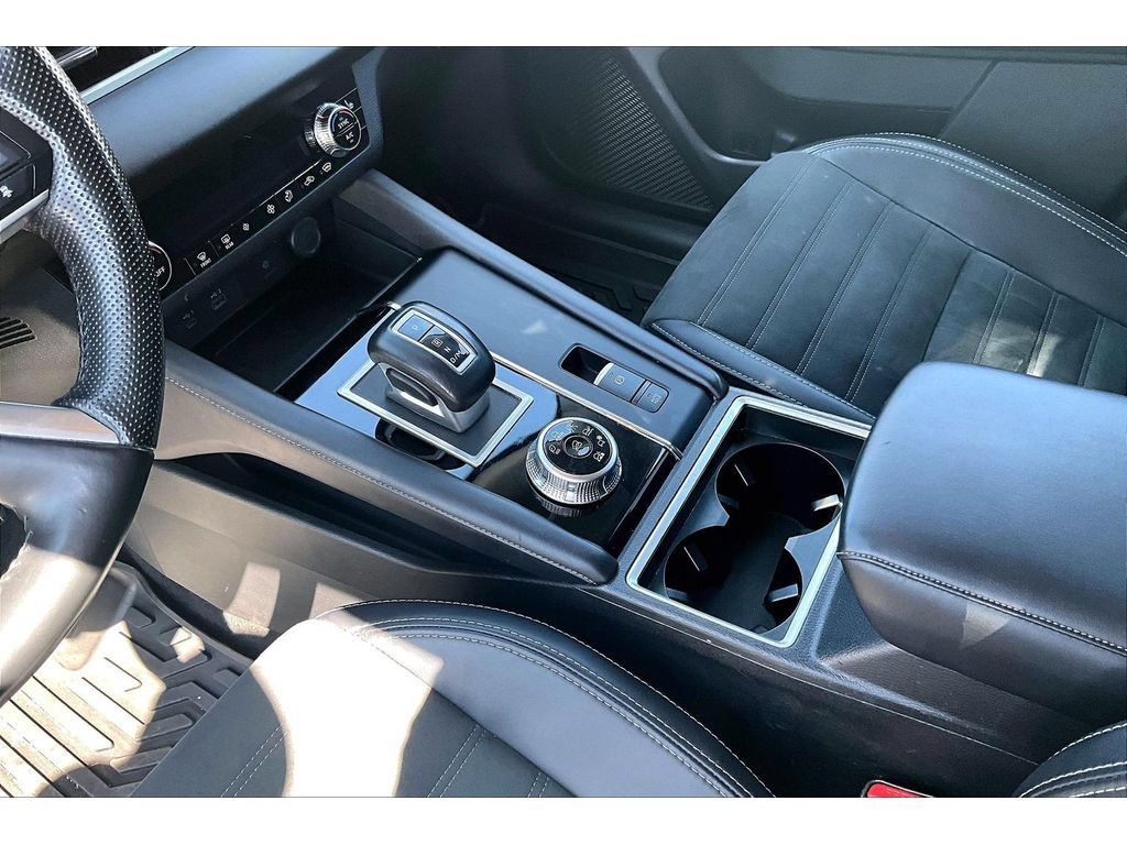 Used 2024 Mitsubishi Outlander SE AWD/4WD image 15