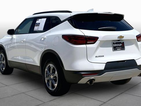 Used 2023 Chevrolet Blazer LT w/ Convenience Package FWD image 12