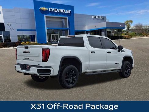 Used 2022 GMC Sierra 1500 SLT w/ SLT Premium Package image 9