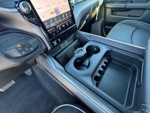 New 2026 RAM 3500 Laramie AWD/4WD image 29
