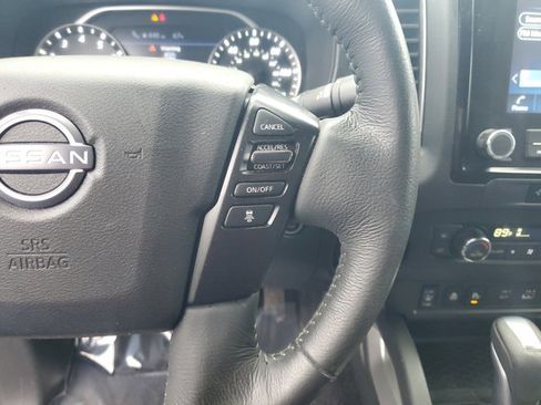 Used 2023 Nissan Frontier SV w/ SV Convenience Package image 21