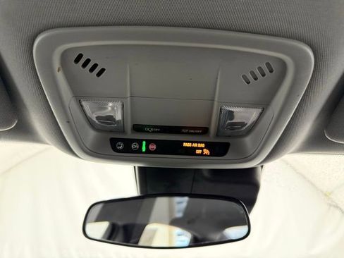 Used 2023 Chevrolet Malibu LT image 37