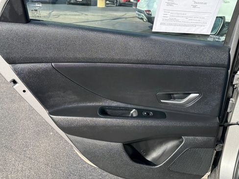 Certified 2023 Hyundai Elantra SEL image 21