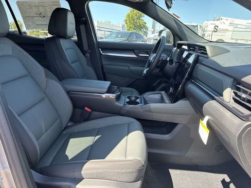 New 2026 GMC Terrain AT4 image 24