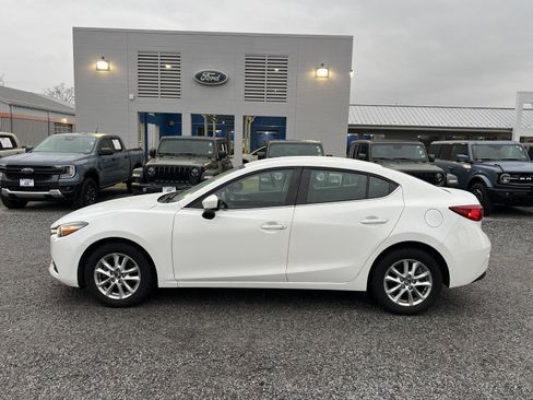 Used 2017 MAZDA MAZDA3 Sport w/ Preferred Equipment Package image 4