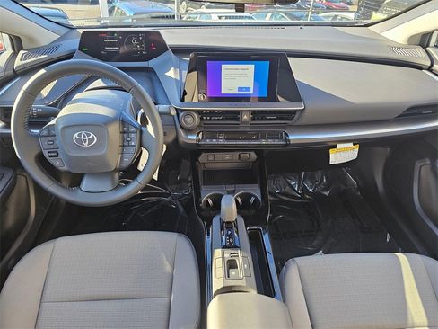 New 2026 Toyota Prius LE image 15