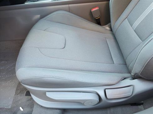 New 2026 Hyundai Elantra SE image 4