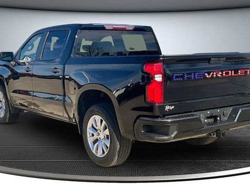 Used 2021 Chevrolet Silverado 1500 Custom w/ LPO, Dark Essentials Package image 4