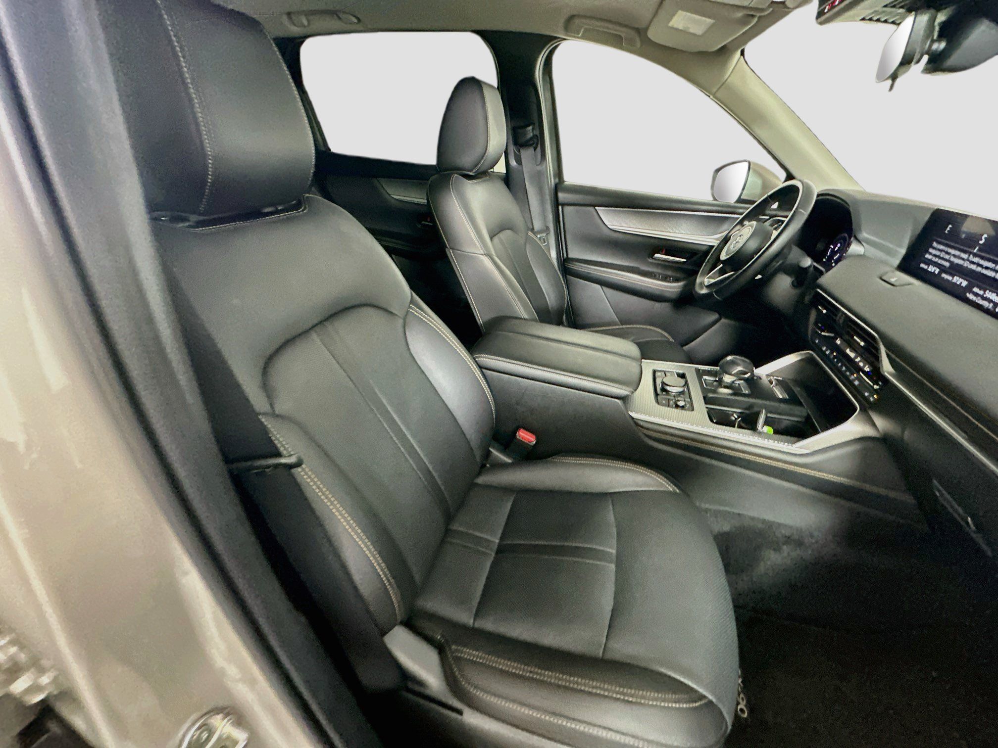 Used 2025 MAZDA CX-90 Plug-In Hybrid w/ Preferred AWD/4WD image 33