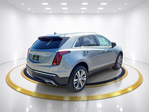 New 2026 Cadillac XT5 Premium Luxury w/ Driver Assist Package AWD/4WD image 5