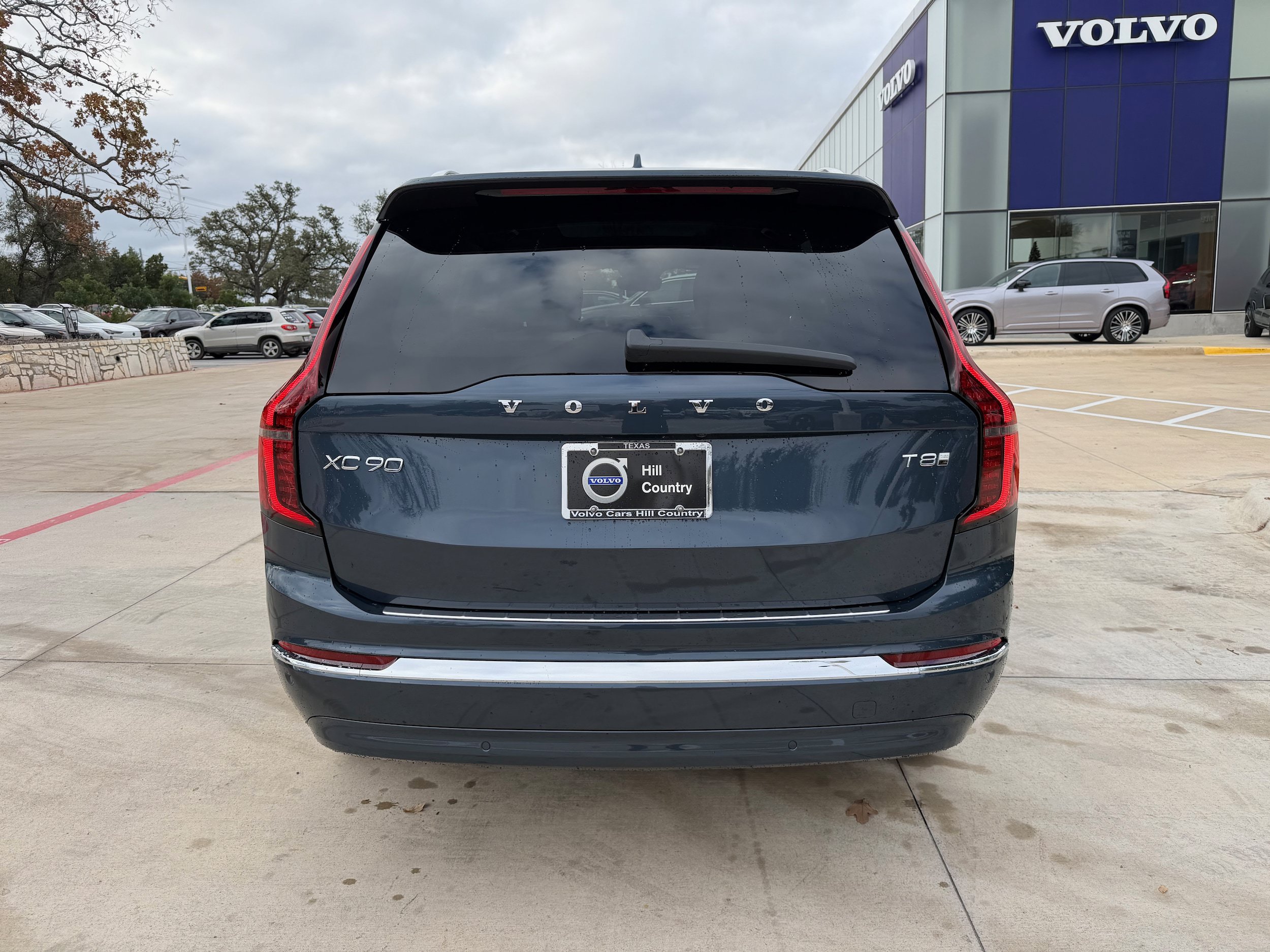 Used 2026 Volvo XC90 T8 Plus w/ Protection Package Premier AWD/4WD image 5