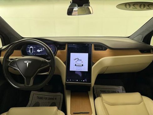 Used 2020 Tesla Model X Long Range image 21
