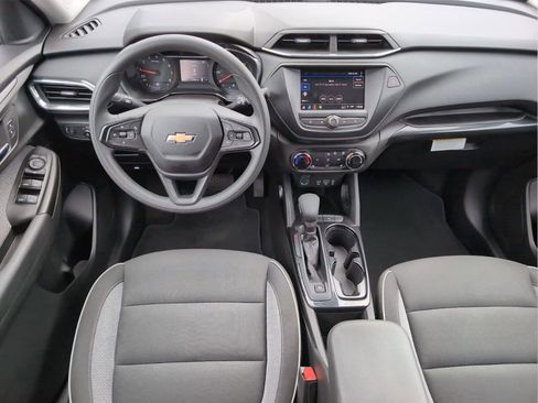 Used 2023 Chevrolet TrailBlazer LT FWD image 29