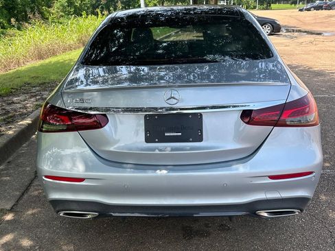 Used 2023 Mercedes-Benz E 350 Sedan image 4