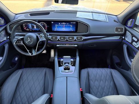 Used 2024 Mercedes-Benz Maybach GLS 600 4MATIC image 15
